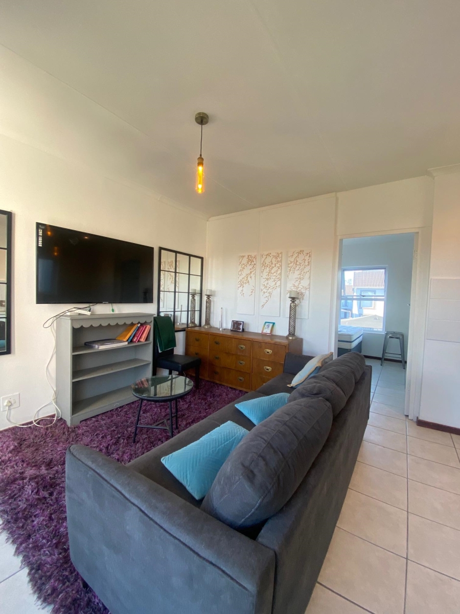 To Let 1 Bedroom Property for Rent in Strand South Western Cape
